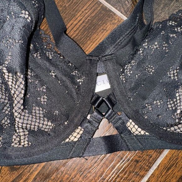 NWT Cacique 42C Fishnet & Lace Bra | Strappy Balconette - Picture 6 of 9